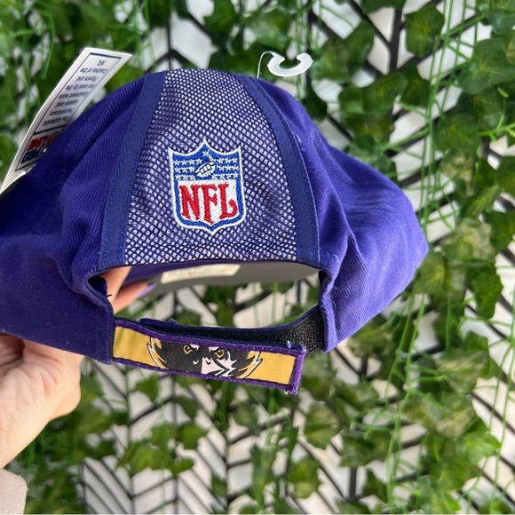 Vintage Baltimore Ravens Hat - Picture 5 of 8